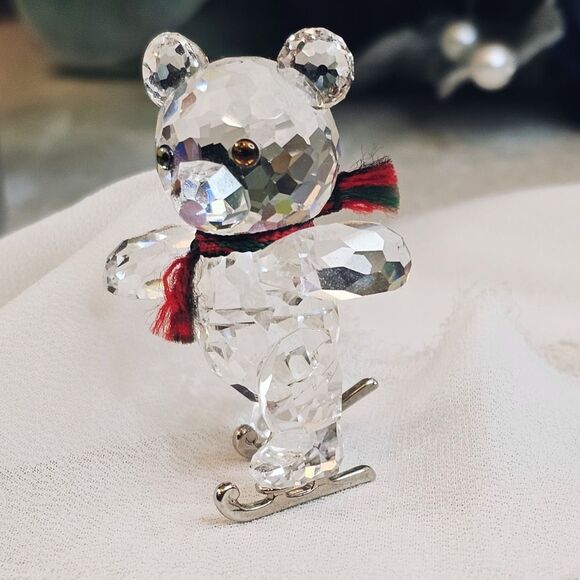 Swarovski Crystal Kris Bear On Skates - Picture 4 of 13